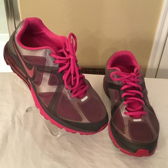 womens nike air max excellerate